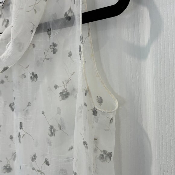 ÓPA Sheer White Floral Sleevless Top Size M - Picture 7 of 7